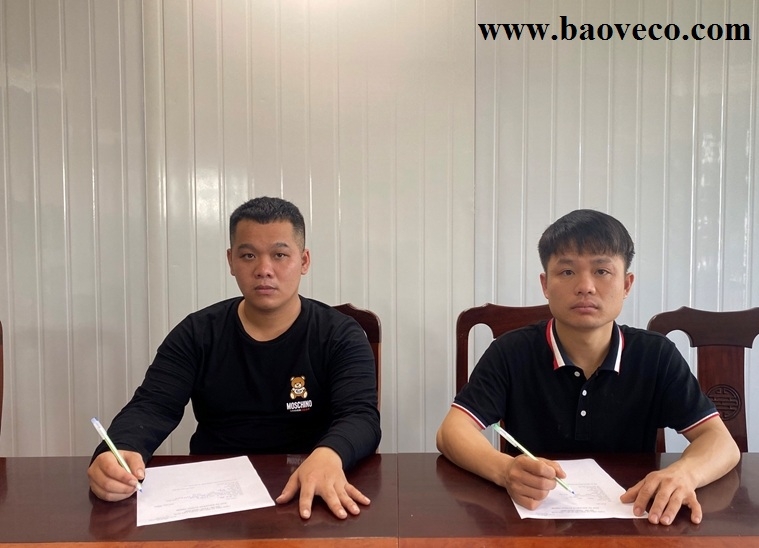 hai thanh nien ra tay voi nhan vien bao ve