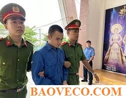 hung thu dam nhan vien bao ve khung hinh phat nao la thich dang