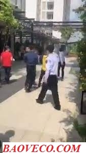 nhan vien bao ve danh nguoi dan khu vuc quan 10