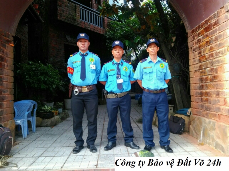 tuyen nhan vien bao ve quan 11