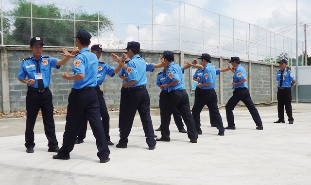 dich vu bao ve nha may o quan 10